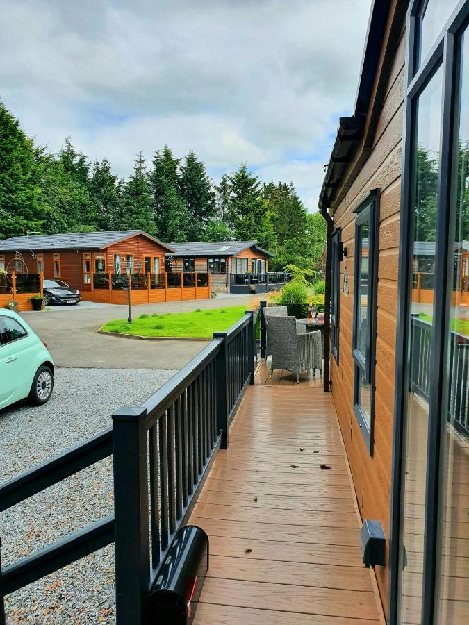 Grand Eagles Luxury Lodge, Auchterarder Perth Exterior photo